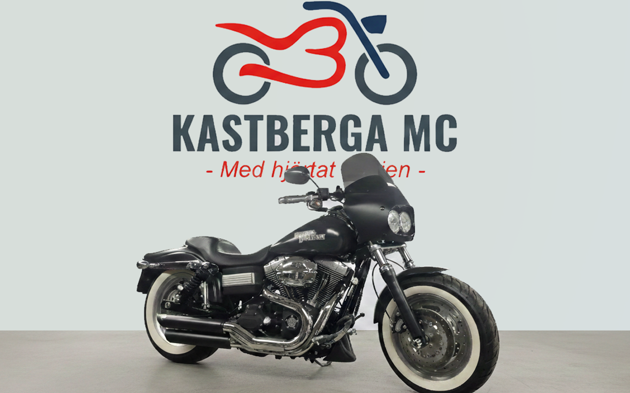 Harley-Davidson Fat Bob till salu i Skåne hos Kastberga MC